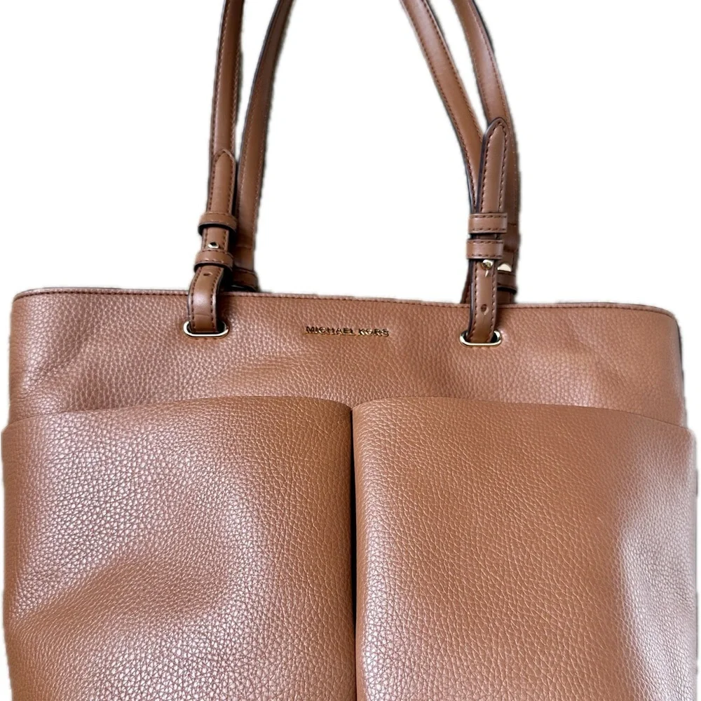 Michael Kors Bedford Medium Top Zip Pocket Tote in color Luggage - Picture 1 of 6